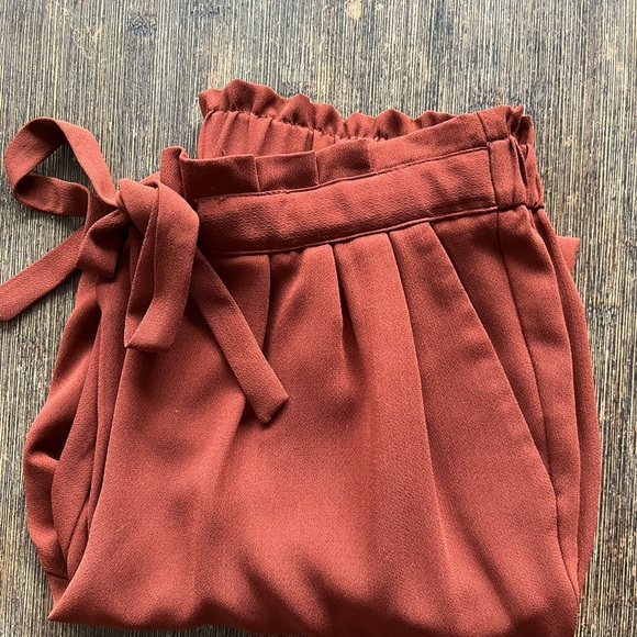 Flowy pants! - Picture 2 of 3